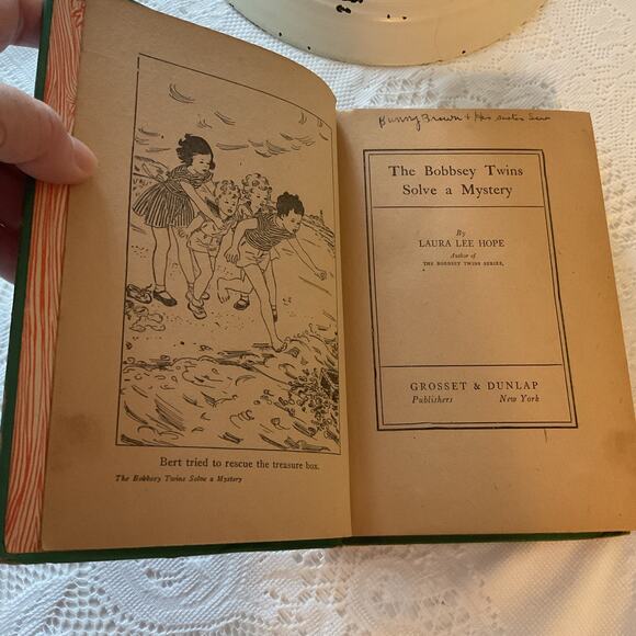 1934 The Bobbsey Twins Solve a Mystery by Laura Lee Hope Hardcover - Picture 5 of 10
